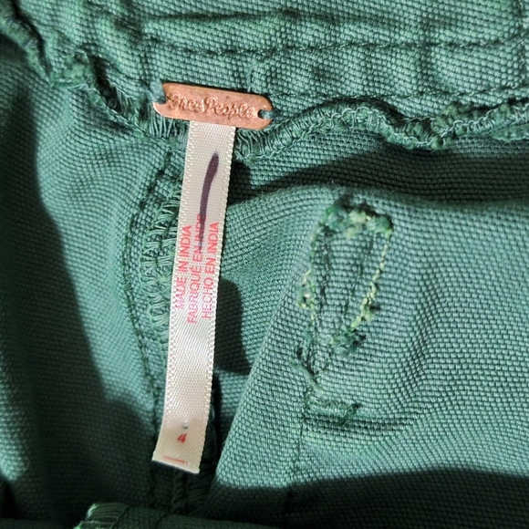 💎NWOT Free People "Keep Calling" Green Crop (Jorts) Pants - Picture 3 of 15